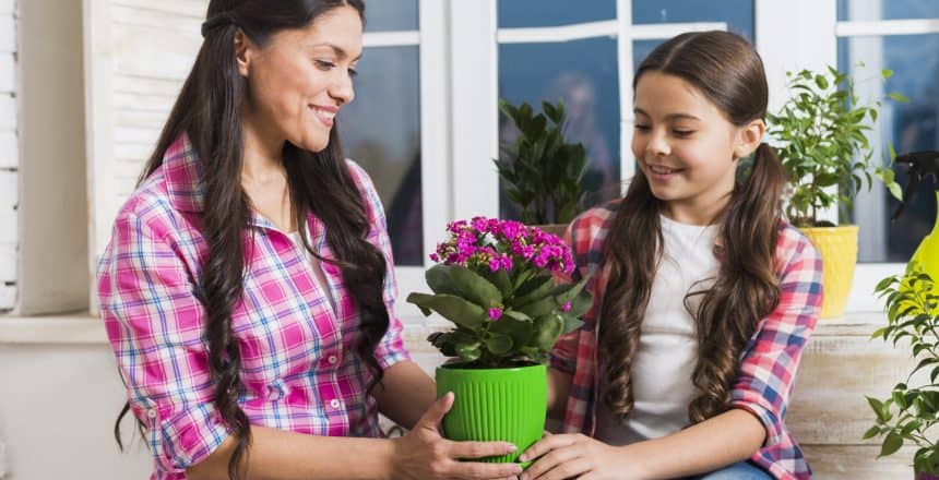 gardening-concept-with-mother-daughter